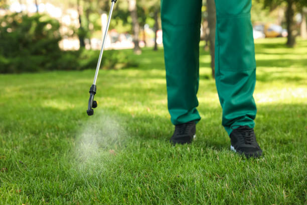 Best Pest Removal Services  in Pardeeville, WI